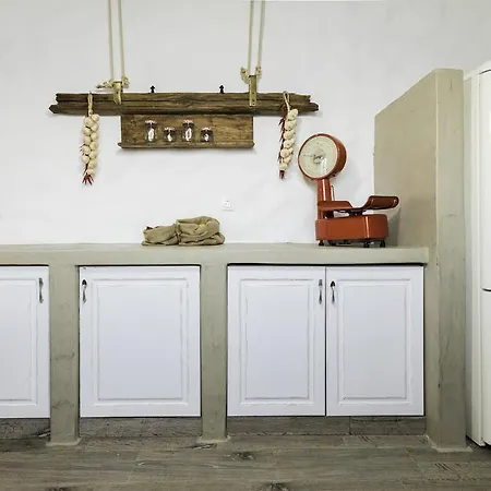 Axiotheaton فيلة Pefki