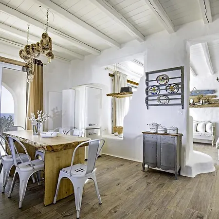 Axiotheaton Villas *