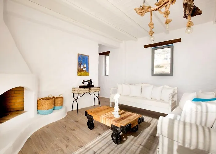 Axiotheaton Villas *